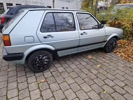 Volkswagen Golf 1.6