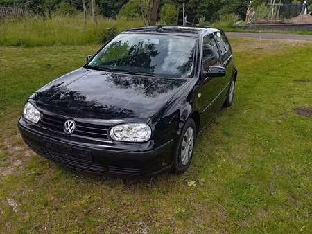 Volkswagen Golf 1.4 75