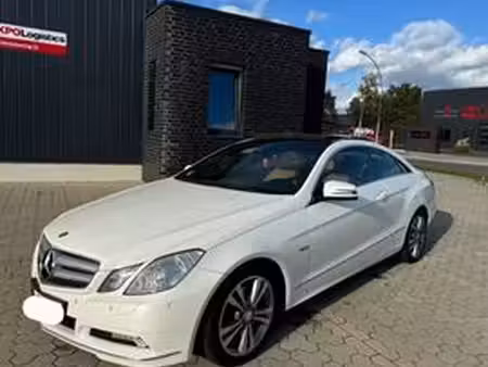Mercedes-Benz Classe E E 200 Avantgarde