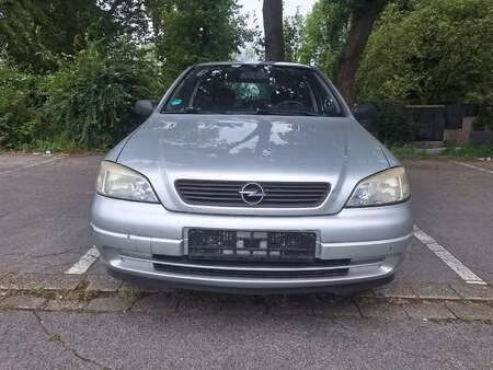 Opel Astra 1.6 100 Edition