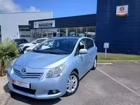 Toyota Verso 2.0 126 Skyview