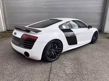 Audi R8 V10 5.2 550 quattro