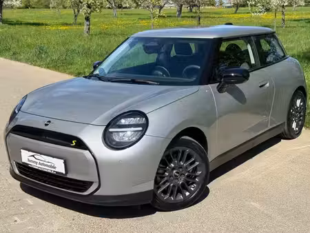 Mini Mini Cooper SE 218 Essential