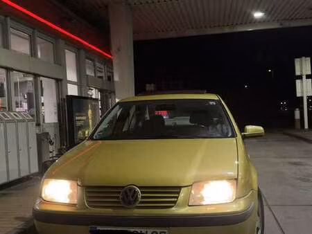 Volkswagen Bora 1.6 Highline