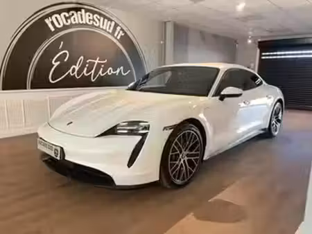 Porsche Taycan 