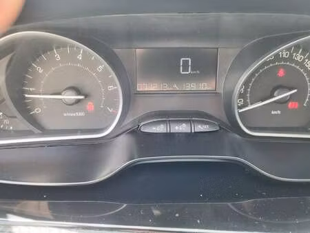 Peugeot 208 1.2 VTi 82 Style