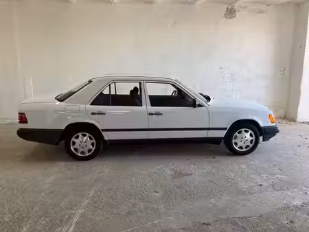 Mercedes-Benz Classe E 200 E