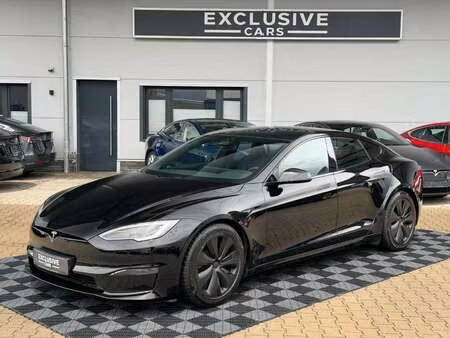 Tesla Model S 670 4x4