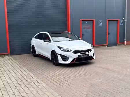 Kia Ceed 1.6 T GDi 204