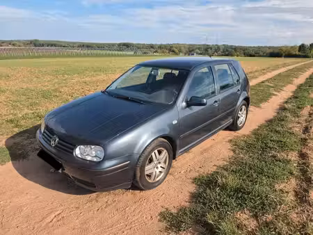 Volkswagen Golf 1.4 75