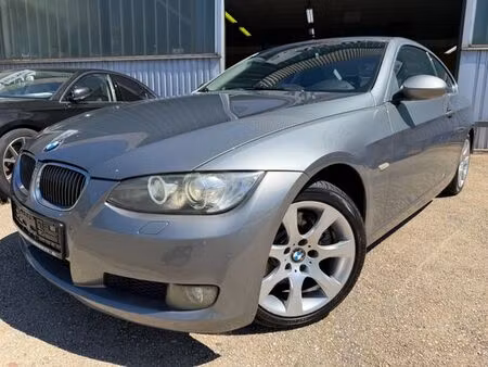 BMW Série 3 330i 3.0 272