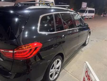 BMW Série 2 218i 1.5 136
