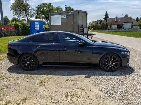 Jaguar XE P250 2.0 250 R Dynamic SE