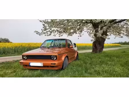Volkswagen Golf 1.8 72