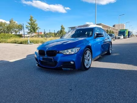 BMW Série 3 330d 3.0 258