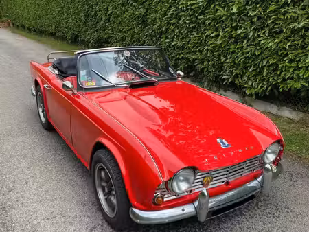 Triumph TR4