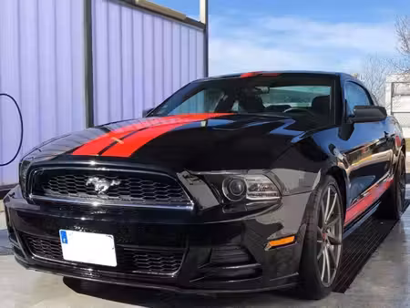 Ford Mustang Fastback V6 3.7