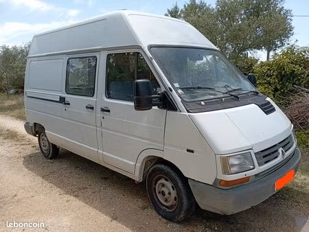 Renault Trafic 2.5 76
