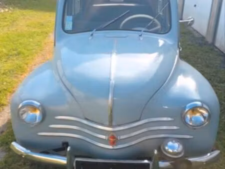 Renault 4CV 