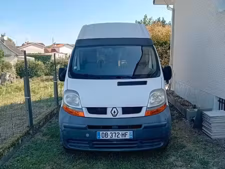 Renault Trafic 2.5 dCi 150