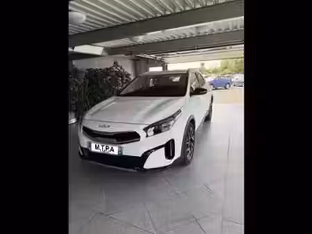 Kia Ceed 1.6 GDi 141 Lounge