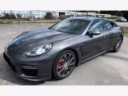 Porsche Panamera GTS V8 4.8 440 4x4