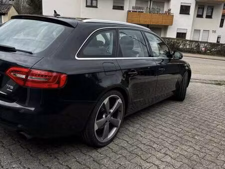 Audi A4 2.0 TFSI 211 quattro