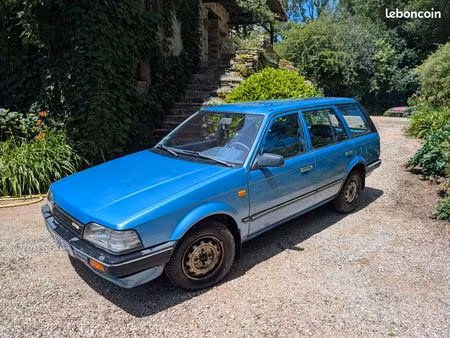 Mazda 323 