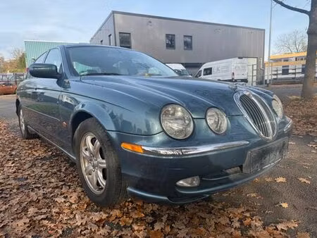 Jaguar Type S V6 3.0 243