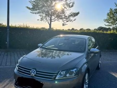Volkswagen Passat V6 3.6 FSI 300 Carat 4Motion