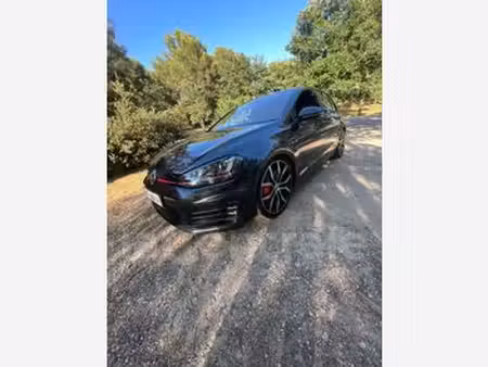 Volkswagen Golf GTI 2.0 TSI 230 Performance