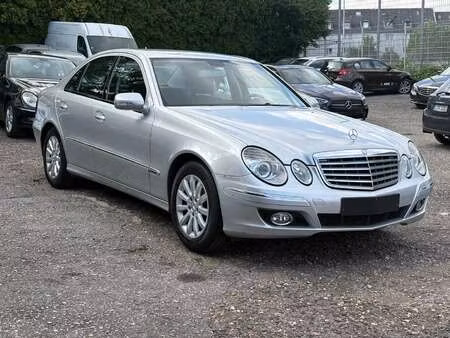 Mercedes-Benz Classe E E 220 211