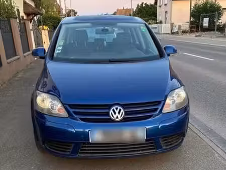 Volkswagen Golf 2.0 TDI 140