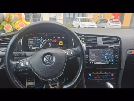 Volkswagen Golf 1.6 TDI 110
