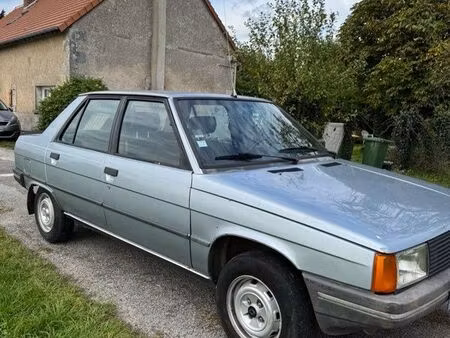 Renault R9