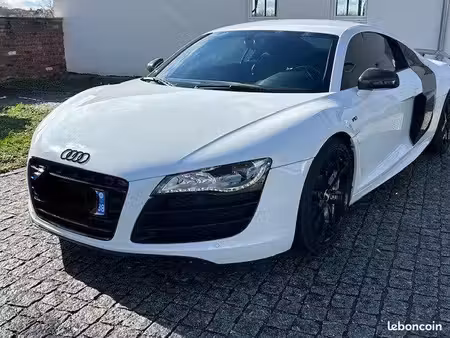 Audi R8 V10 5.2 FSI 525