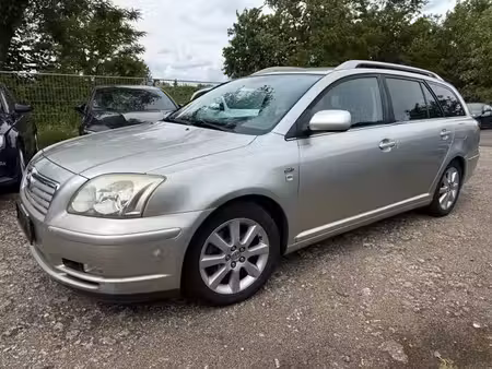 Toyota Avensis 2.0 116