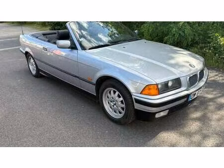 BMW Série 3 318i 1.8