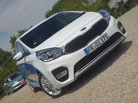 Kia Carens 2.0