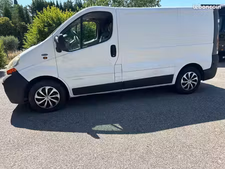 Renault Trafic 1.9 dCi 100
