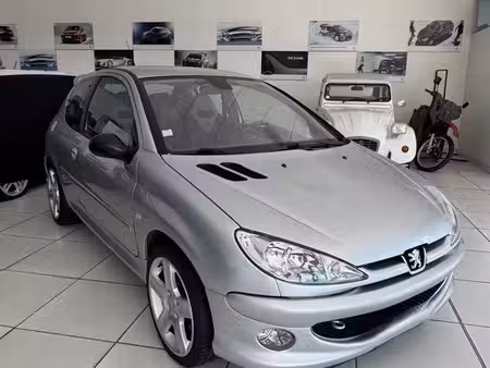 Peugeot 206 RC 2.0 180