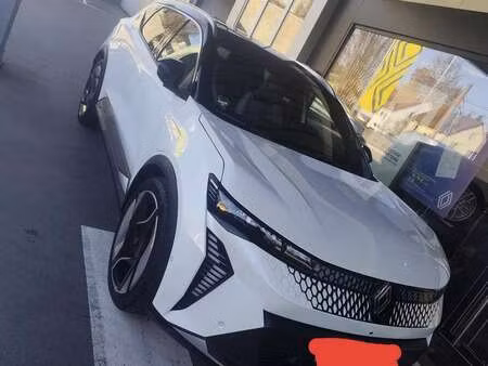 Renault Scénic E-Tech 220 Iconic