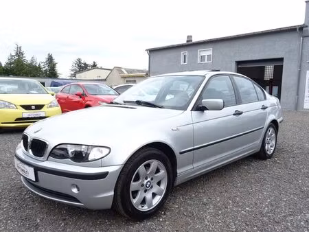 BMW Série 3 318i 2.0 105
