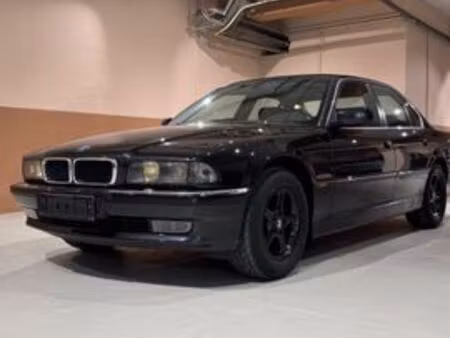 BMW Série 7 728i 2.8 193
