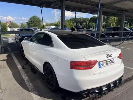 Audi A5 S5 V8 4.2 FSI 354 quattro