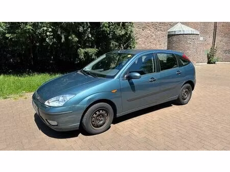 Ford Focus 1.6 100