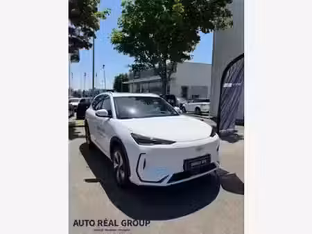 Geely E5 
