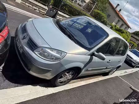 Renault Scénic 1.9 dCi 120