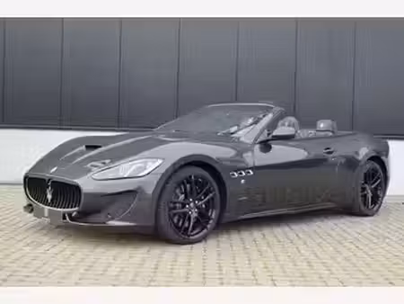 Maserati Grancabrio MC Stradale V8 4.7 460