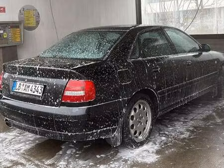 Audi A4 1.6 101